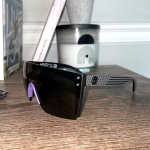 Laser Face Polarized Heatwaves, Purple Nose piece, Black Flag